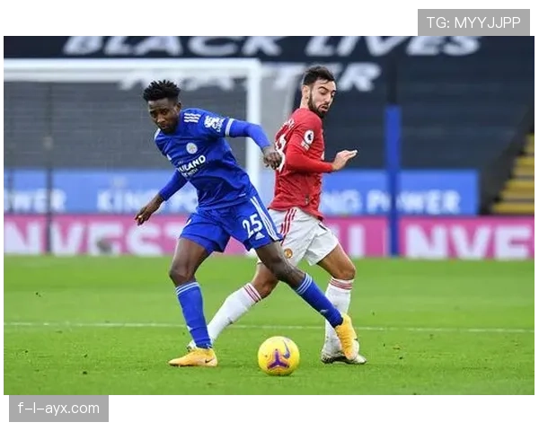 奥纳纳在英超强强对话中的中场影响力分析