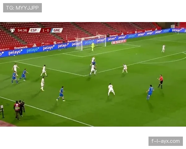 护腿板在足球规则中有哪些具体要求及判罚标准拆解