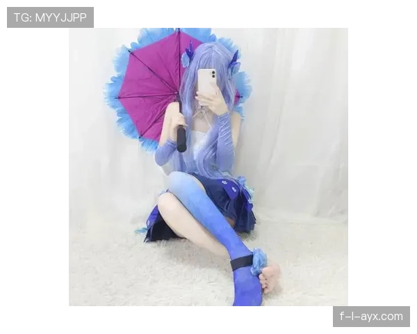 朱雪莹，赛场上拼到不带表情，出门就cos精致贵妇，这反差我还在消化